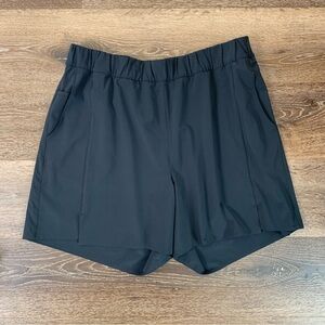 Aday Black At your peak women’s shorts with pockets XL